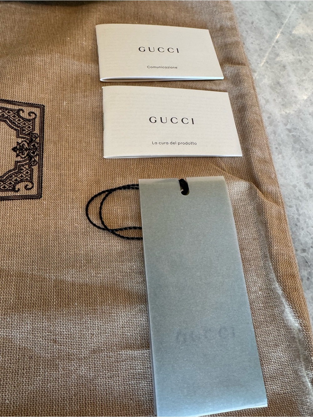 Gucci Blondie Green Leather Shoulder Bag with oversized Gold GG - Picture 6 of 16